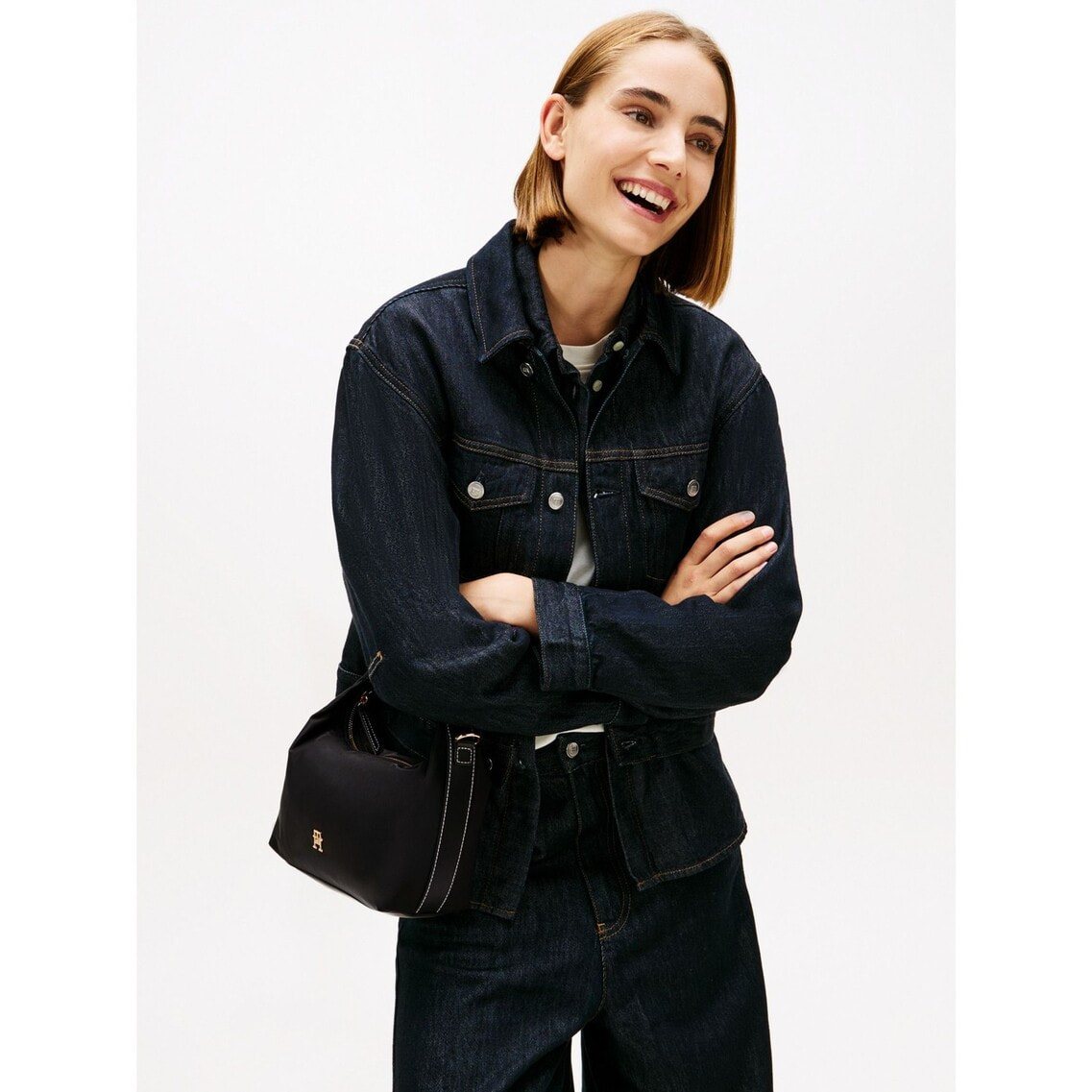 amato_♡です トミーヒルフィガー ナイロン ボディバッグ ゴーナイロンクロスボディバッグ | トミー ヒルフィガー | トミー