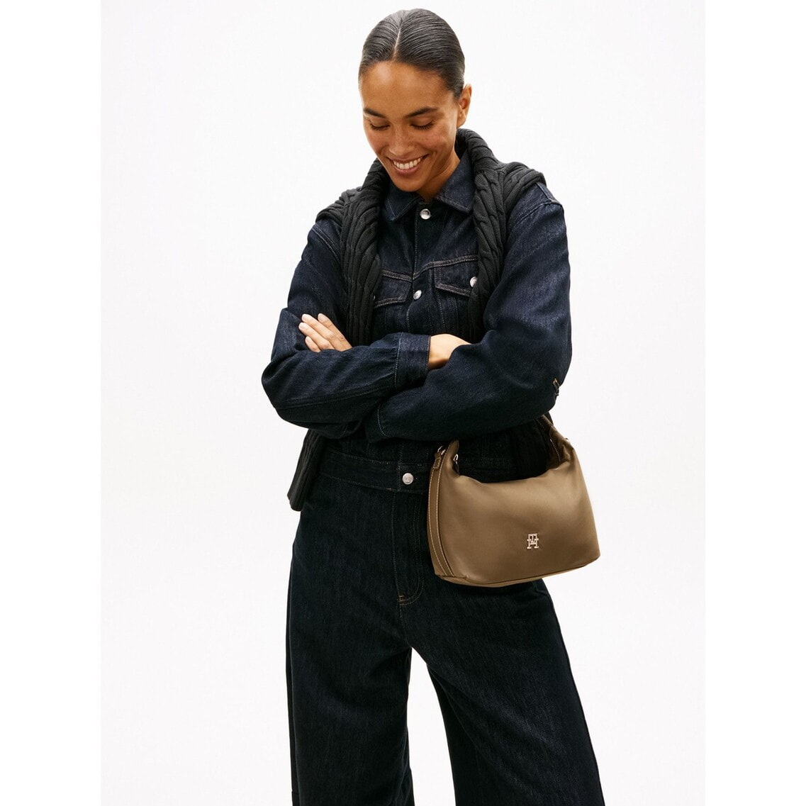 amato_♡です トミーヒルフィガー ナイロン ボディバッグ ゴーナイロンクロスボディバッグ | トミー ヒルフィガー | トミー