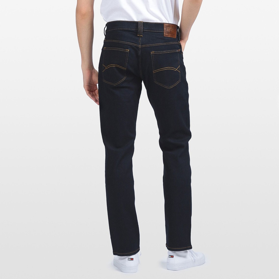 tommy hilfiger ryan straight leg jeans