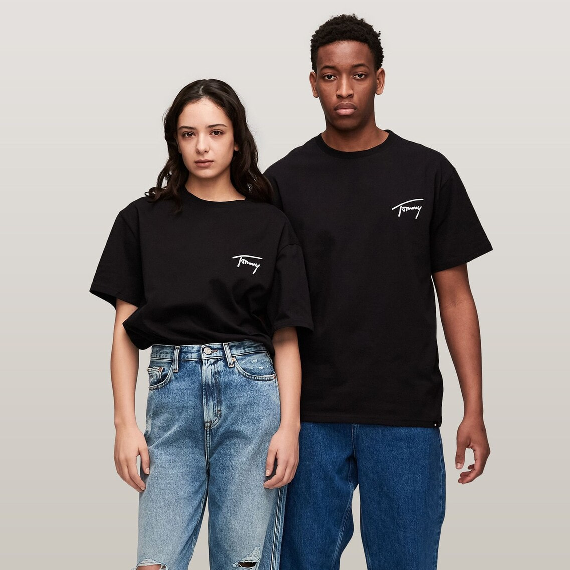 レギュラーシグネチャーTシャツ | TOMMY HILFIGER | Tommy Hilfiger ...