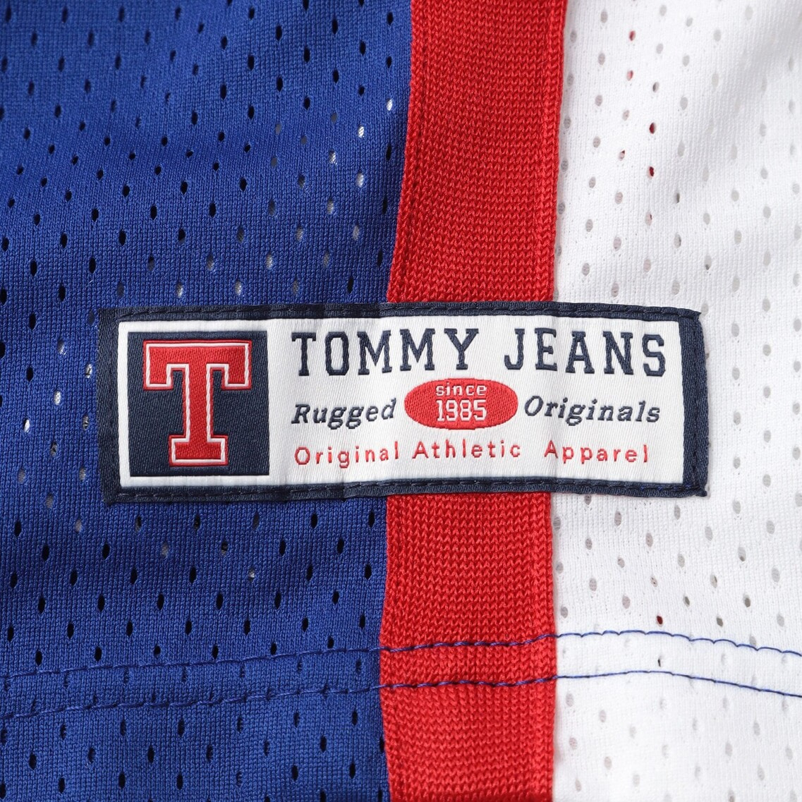 Tommy Jeans International Games バスケットボールジャージーシャツ 