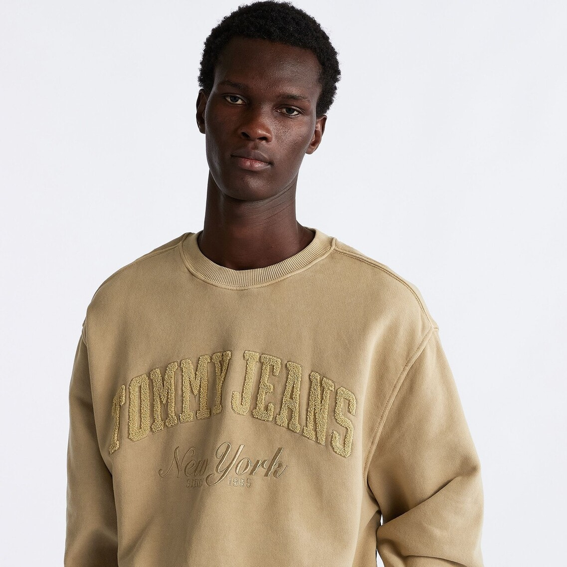 tommy jeans（トミー ジーンズ）の「ロゴクルーネックトレーナー