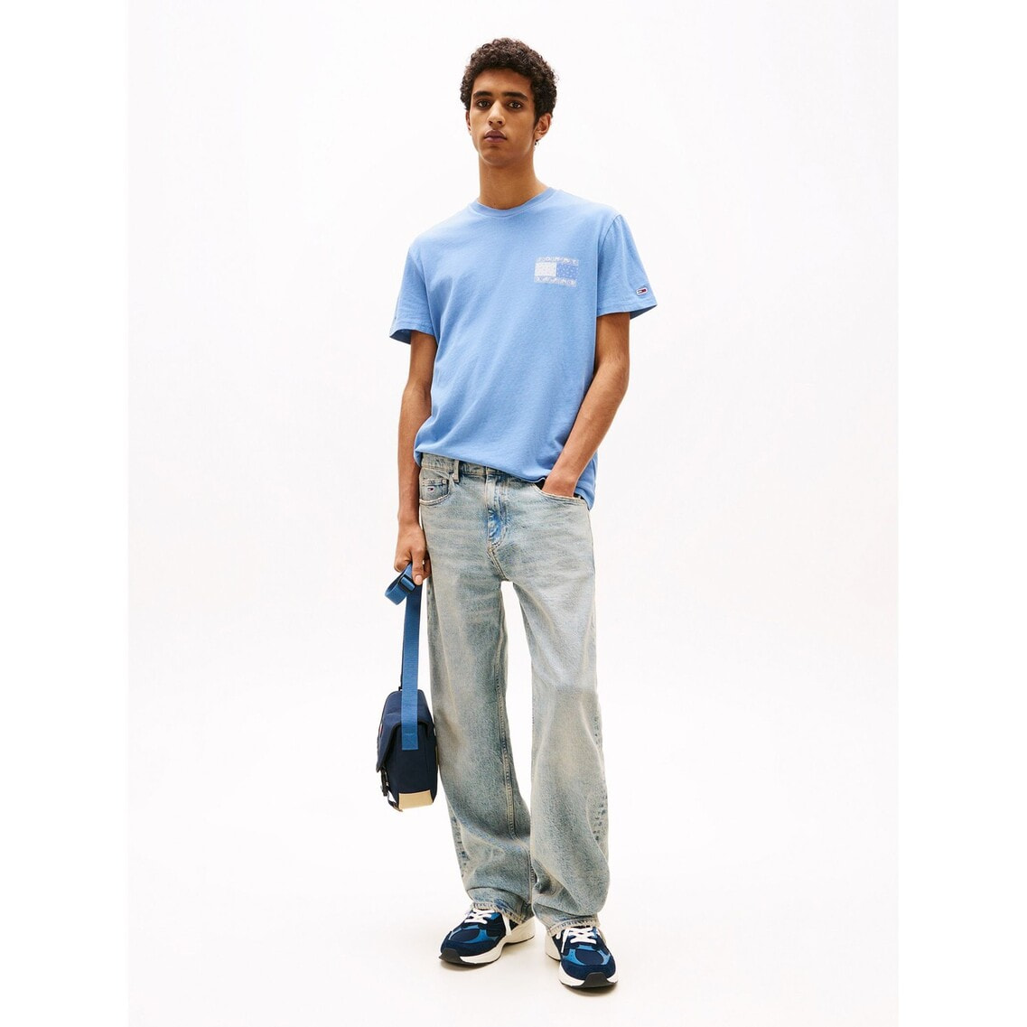 [ JEANS] リラックスペイズリーフラッグTシャツ ★大人気★ リラックスペイズリーフラッグTシャツ | トミー ジーンズ
