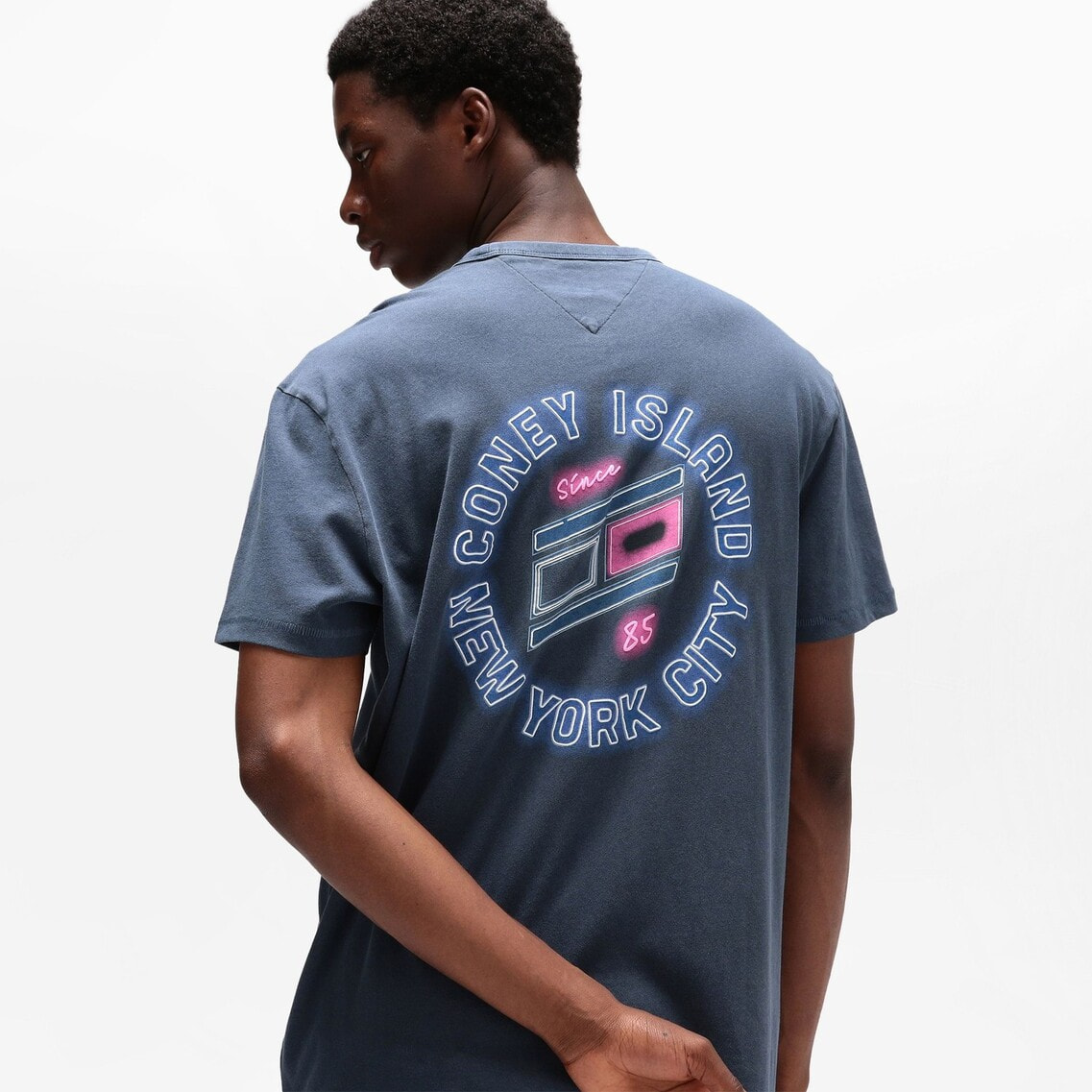 レギュラーノベルティフェアTシャツ | トミー ジーンズ | トミー