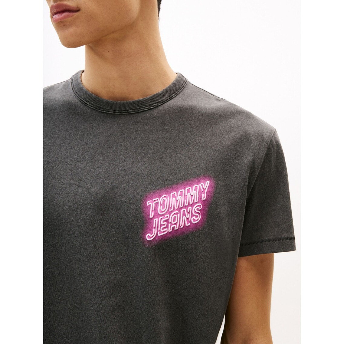 3点でさらに10％OFF】レギュラーノベルティフェアTシャツ | トミー