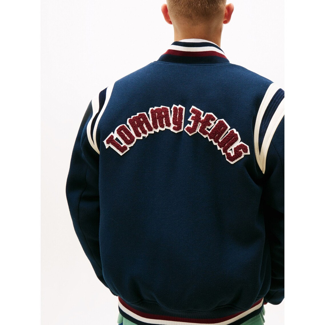 ☆レア　希少　ディズニー　バーシティジャケット☆M☆海外　アメリカ ☆レア 希少 ディズニー バーシティジャケット☆M☆海外 アメリカ