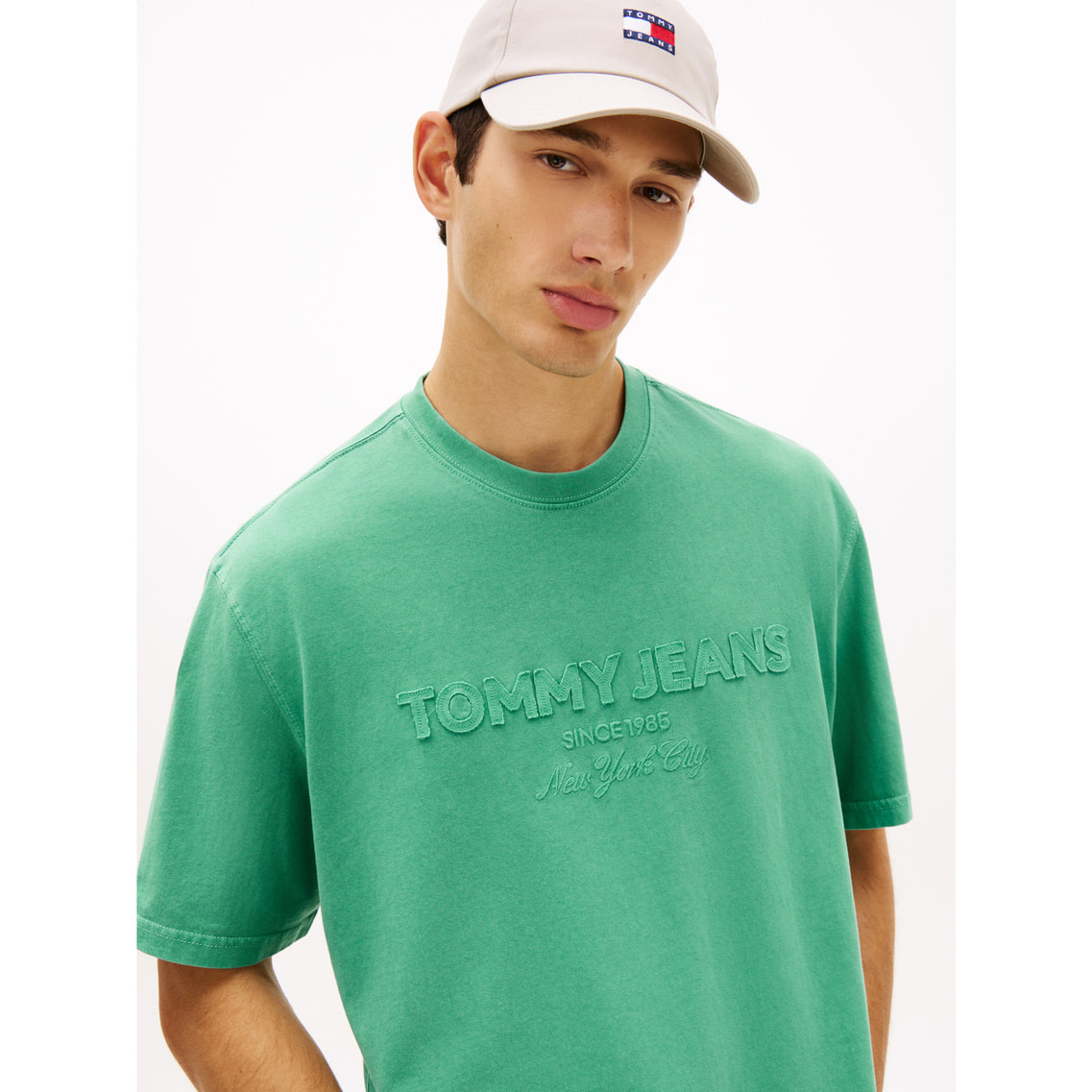⭐︎トミー 90s ニュークラシックショートスリーブTシャツ | トミー ジーンズ