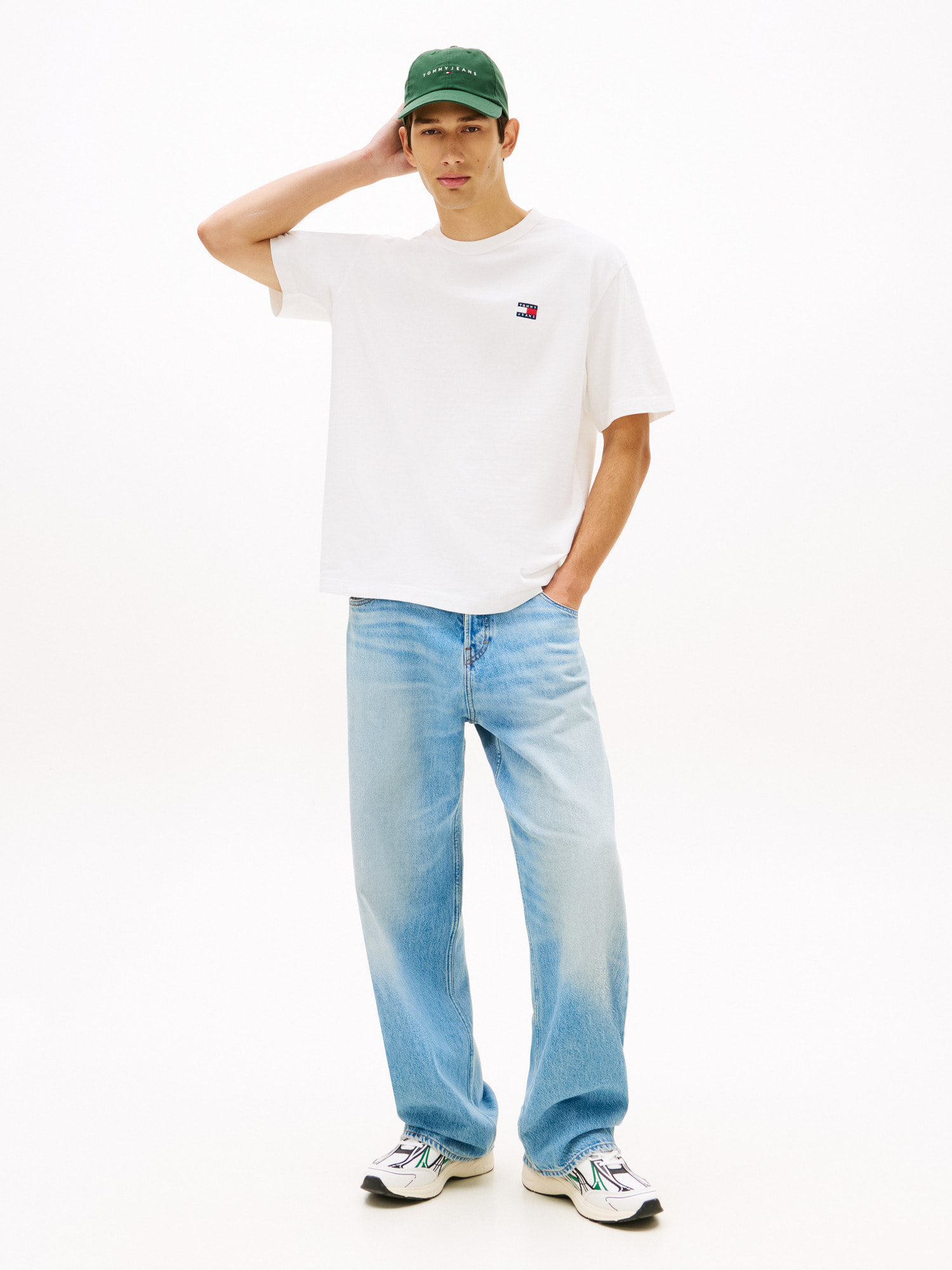 リラックスバッジショートスリーブTシャツ | トミー ジーンズ | トミー