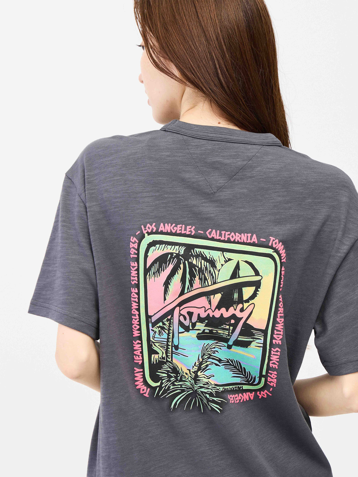 リラックスフィットノベルティショートスリーブTシャツ | トミー