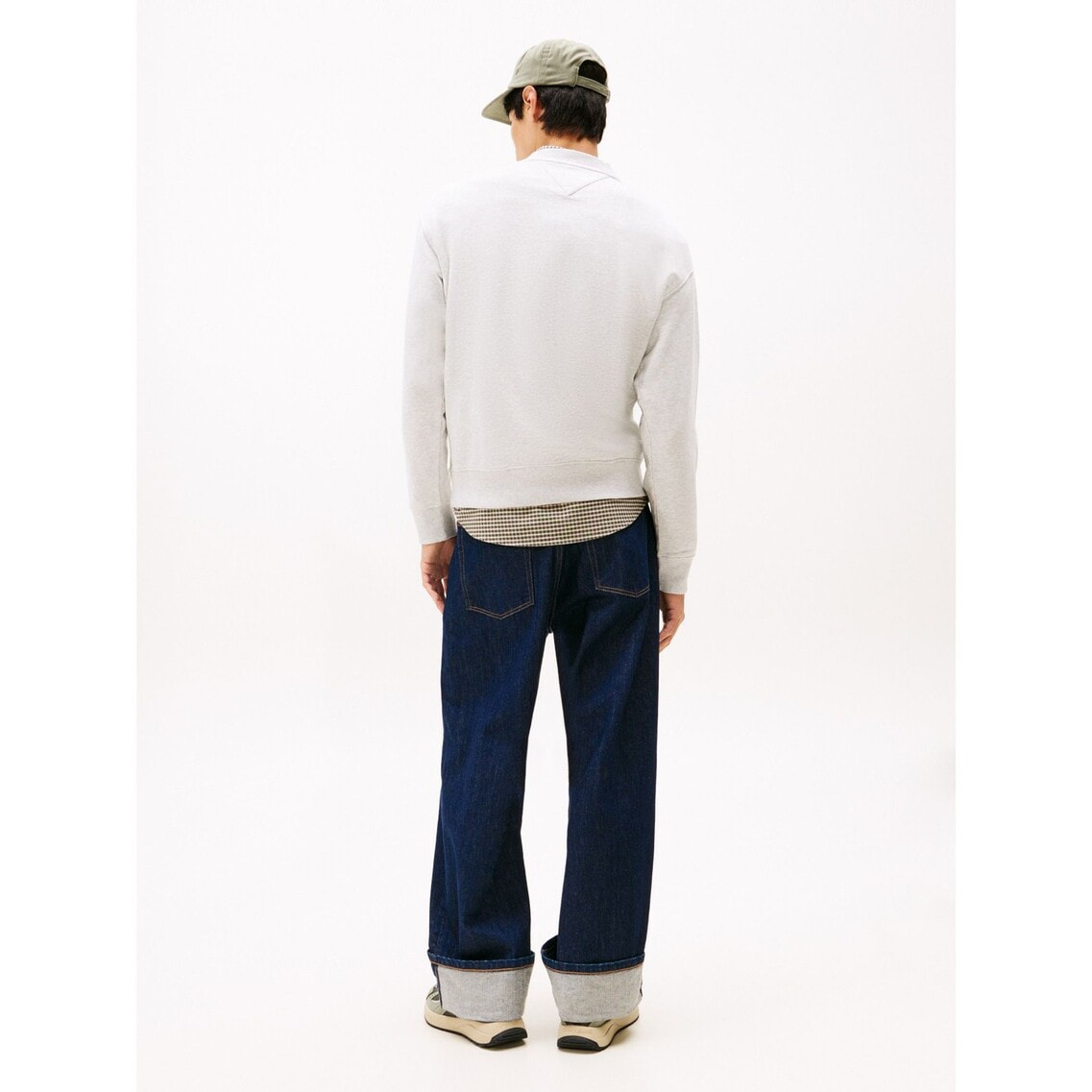  JEANS リラックスバッジクルーネックトレーナー リラックスバッジクルーネックトレーナー | トミー ジーンズ