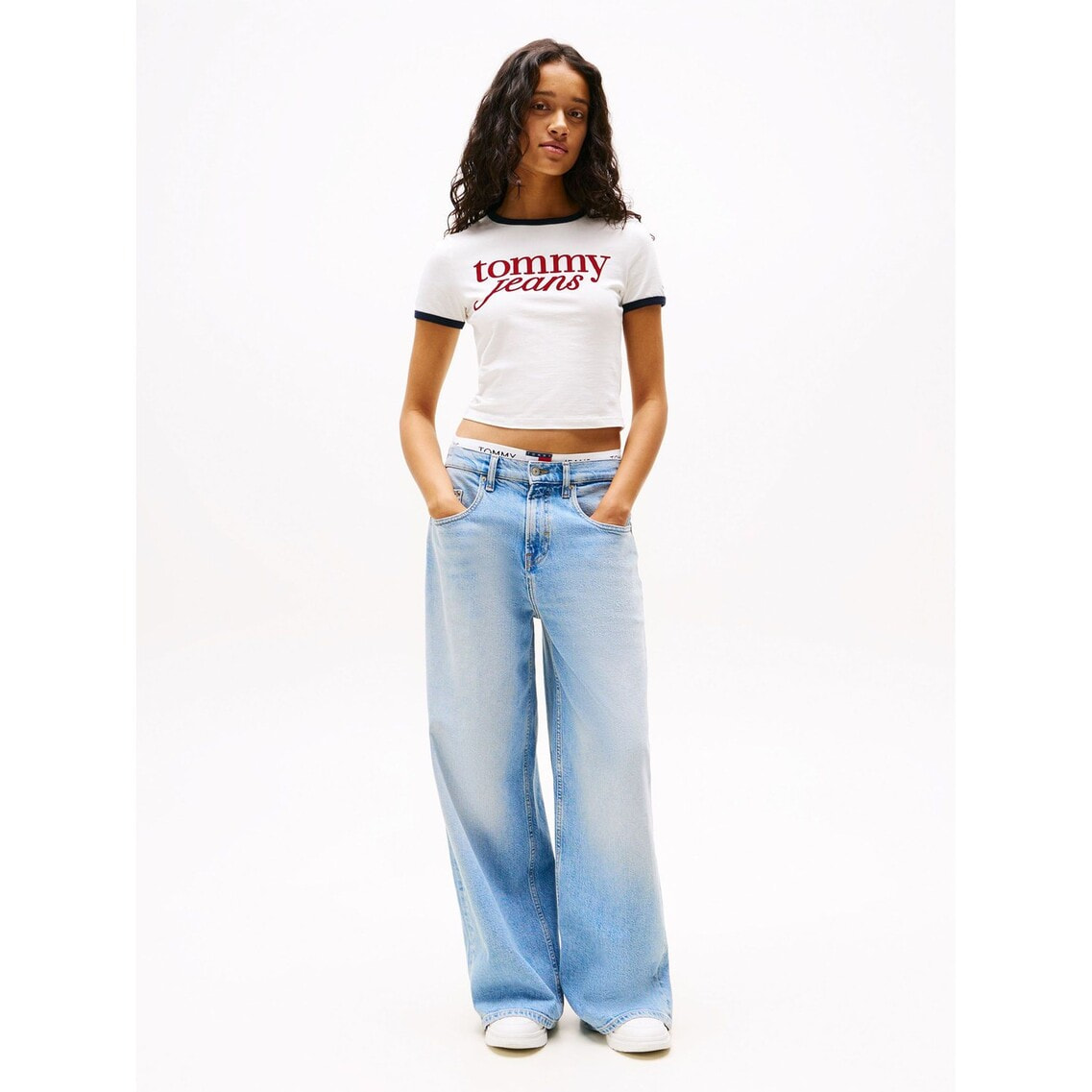 [ Jeans] スクリプトリンガーTシャツ 2点でさらに10％OFF】スリムスクリプトリンガーTシャツ | トミー