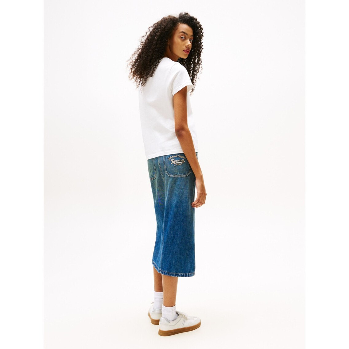 [ JEANS] レギュラーフローラルフラッグTシャツ ★人気★ レギュラーフローラルフラッグTシャツ | トミー ジーンズ