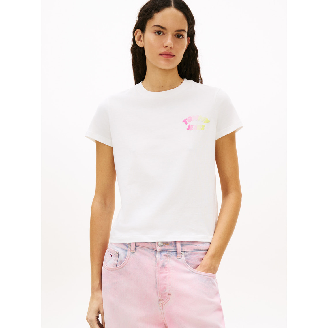 【新品未使用】 jeans トミー 可愛いピンクロゴ入りTシャツ TOMMY HILFIGER｜スリムスタックロゴTシャツ | Rakuten Fashion(楽天