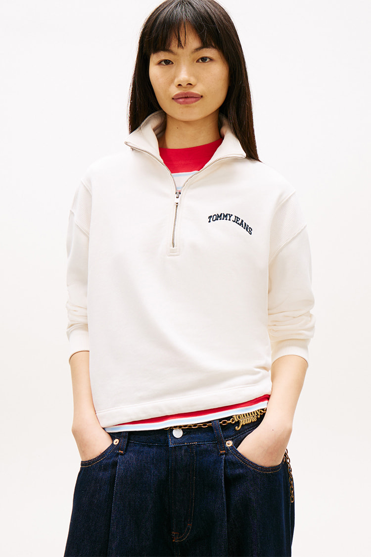  Jeans トミージーンズ　タートルネックセータ Tommy Jeans トミージーンズ タートルネックセータ - メルカリ
