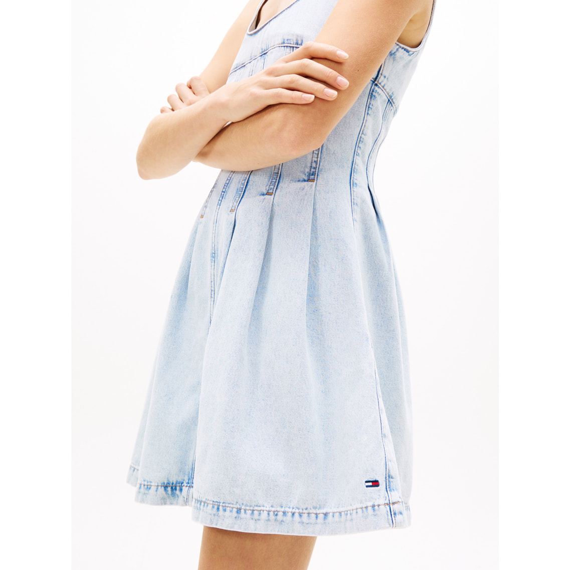 プリーツシームデニムワンピース | トミー ジーンズ | トミー