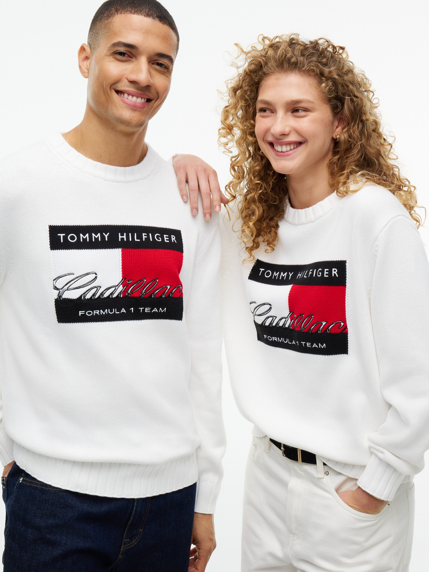 Tommy x Cadillac F1 Team フラッグセーター | トミー ヒルフィガー