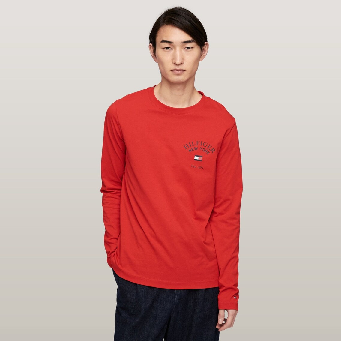 アーチバーシティロングスリーブTシャツ | TOMMY HILFIGER | Tommy