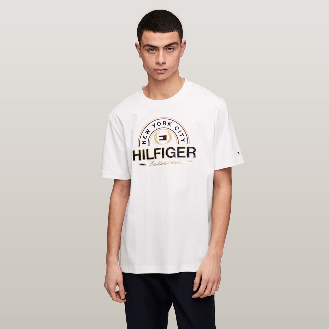 アイコニックヒルフィガーTシャツ | TOMMY HILFIGER | Tommy Hilfiger