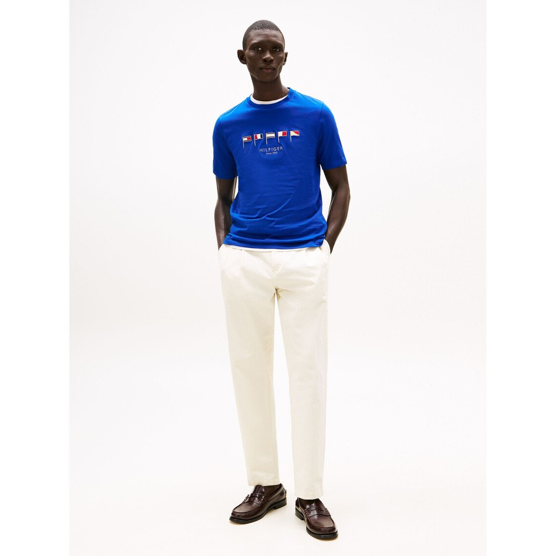 2点でさらに10％OFF】ヒルフィガーマルチフラッグTシャツ