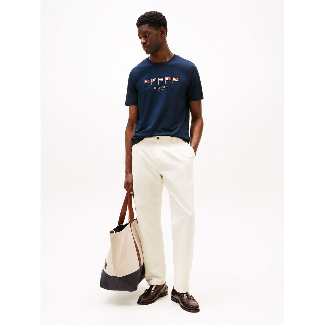 2点でさらに10％OFF】ヒルフィガーマルチフラッグTシャツ