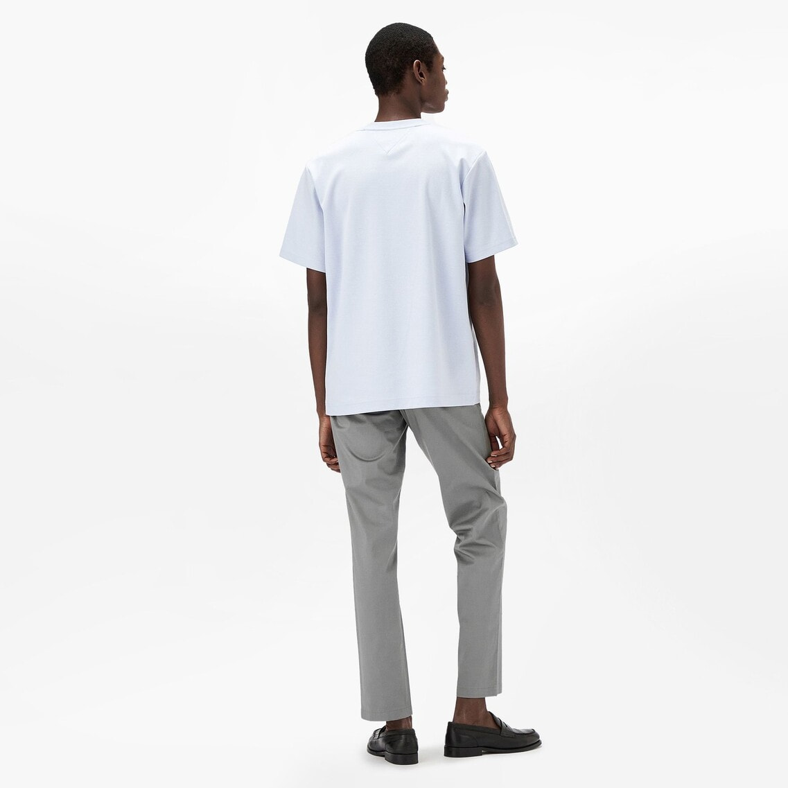 身長187cm / Lサイズ着用