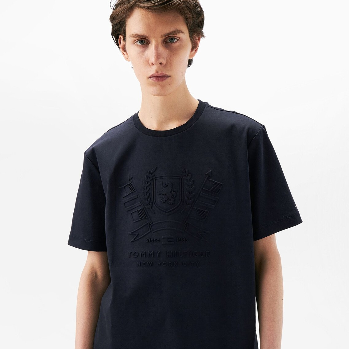 エンボスアイコングラフィックTシャツ | トミー ヒルフィガー