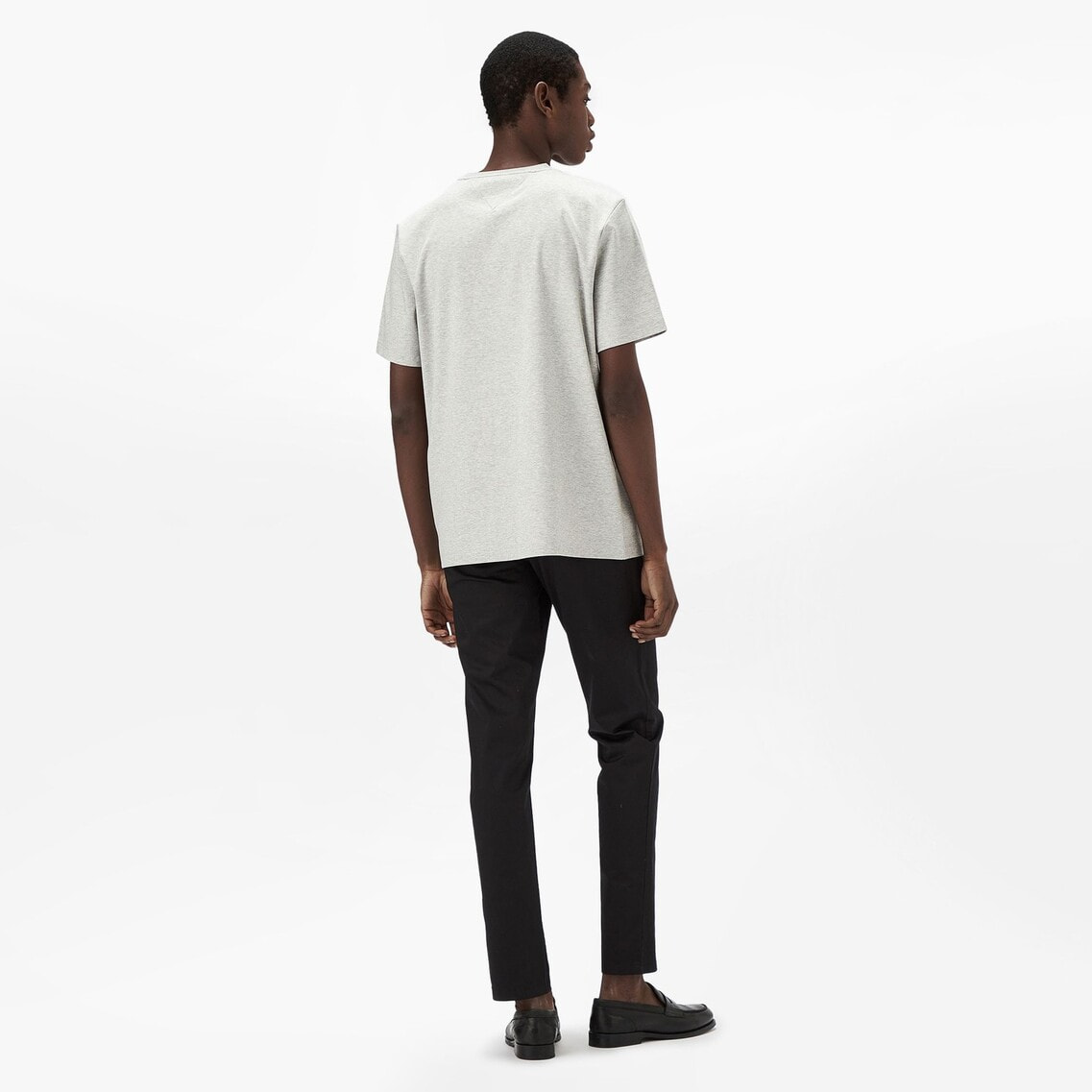 身長187cm / Lサイズ着用