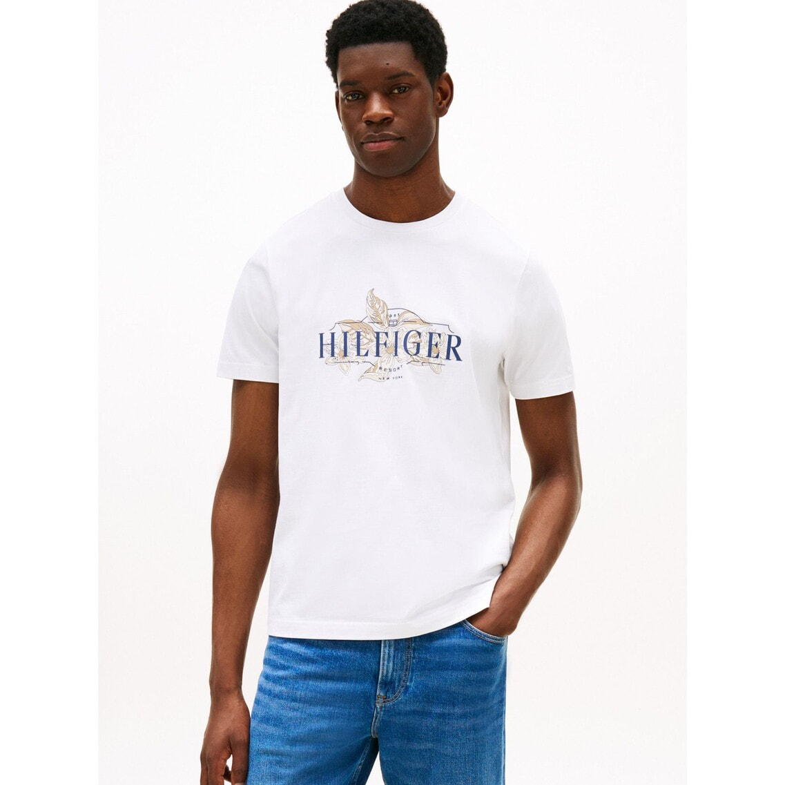 3点でさらに10％OFF】トロピカルフローラルヒルフィガーTシャツ