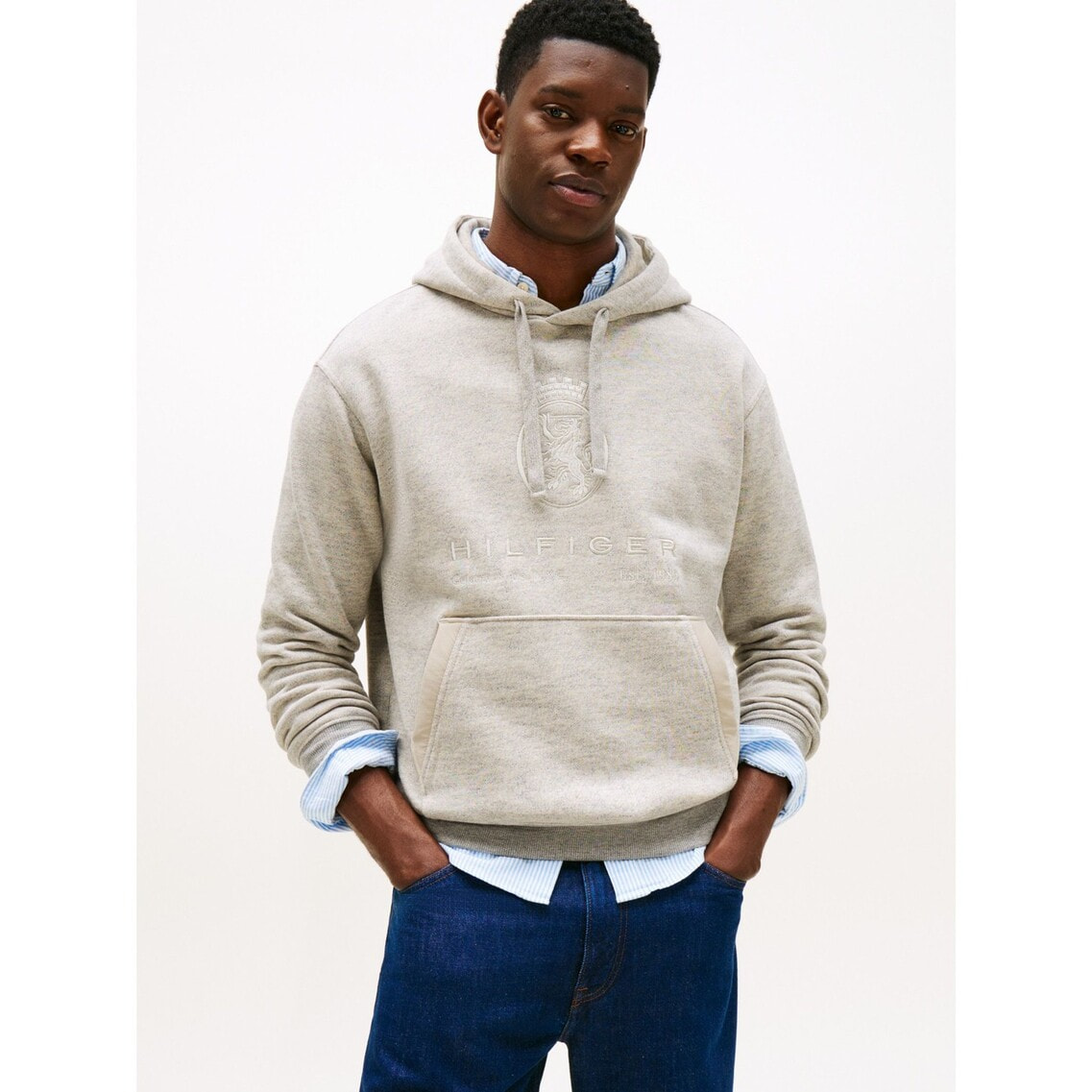 3点でさらに10％OFF】クレストグラフィックパーカー | トミー