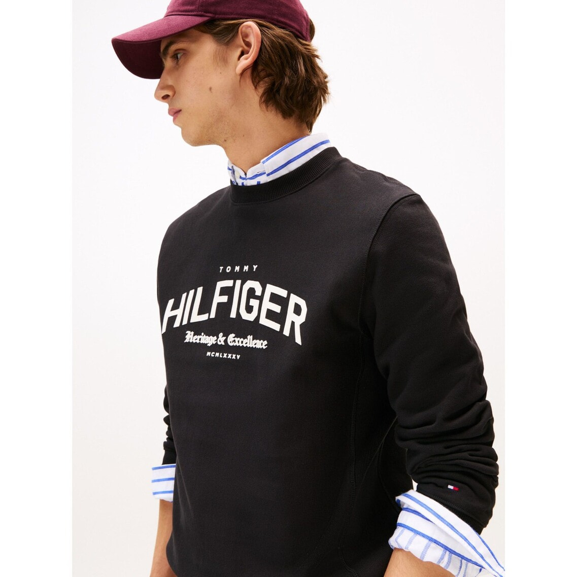 TOEIC940 トミーヒルフィガー キルティング 黒メッセンジャー ロゴ