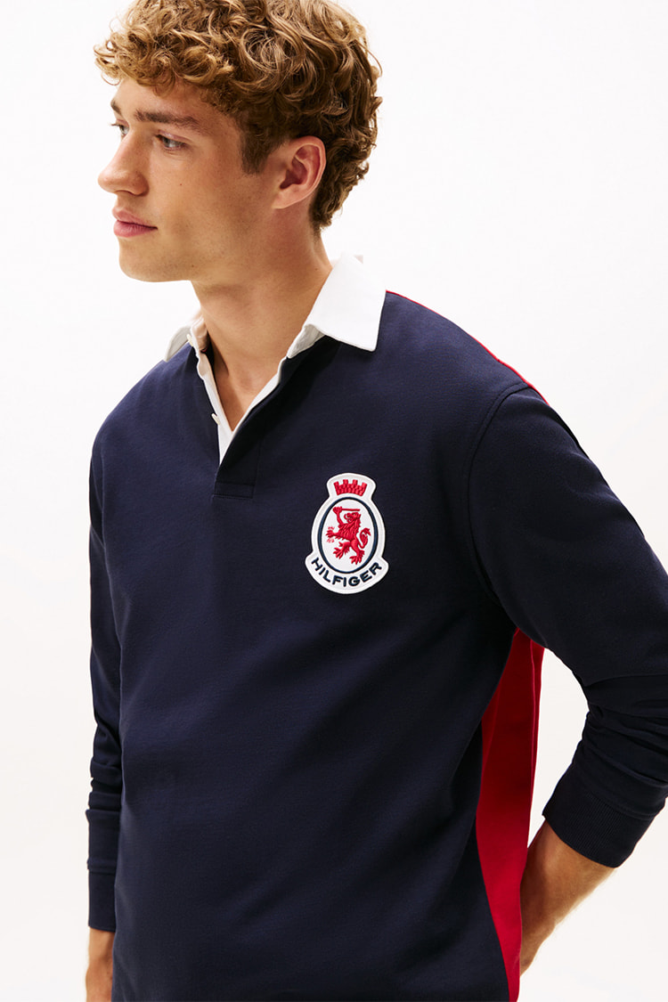 【新品】トミーヒルフィガー　キルティング　黒メッセンジャー　ロゴ TOMMY HILFIGER トミーヒルフィガー ロゴプリント クルーネック