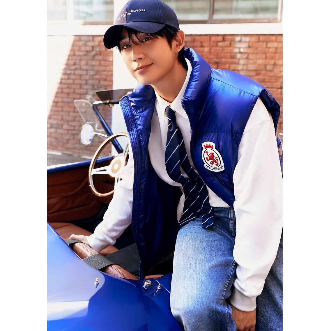 JungHaeIn着用】クレストシャイニーダウンベスト | トミー