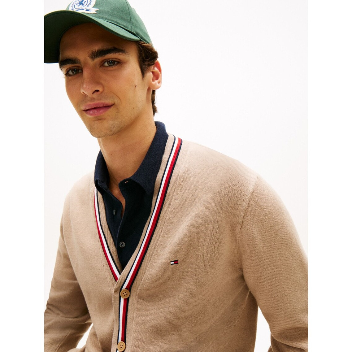 新品未使用 トミー ヒルフィガー ニット ジャケットカウチントミー カーディガン TOMMY HILFIGER（トミー・ヒルフィガー） カーディガン BOYS Vネック