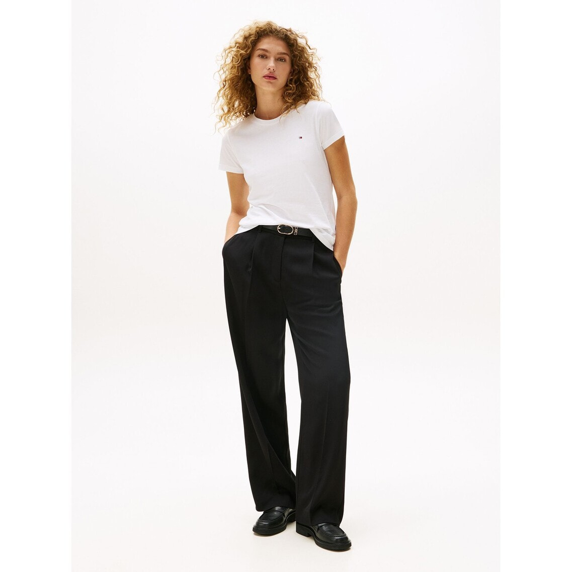 tシャツ 「ESSENTIALS」ヘリテージクルーネックTシャツ レディース ヘリテージクルーネックTシャツ | トミー ヒルフィガー | トミー