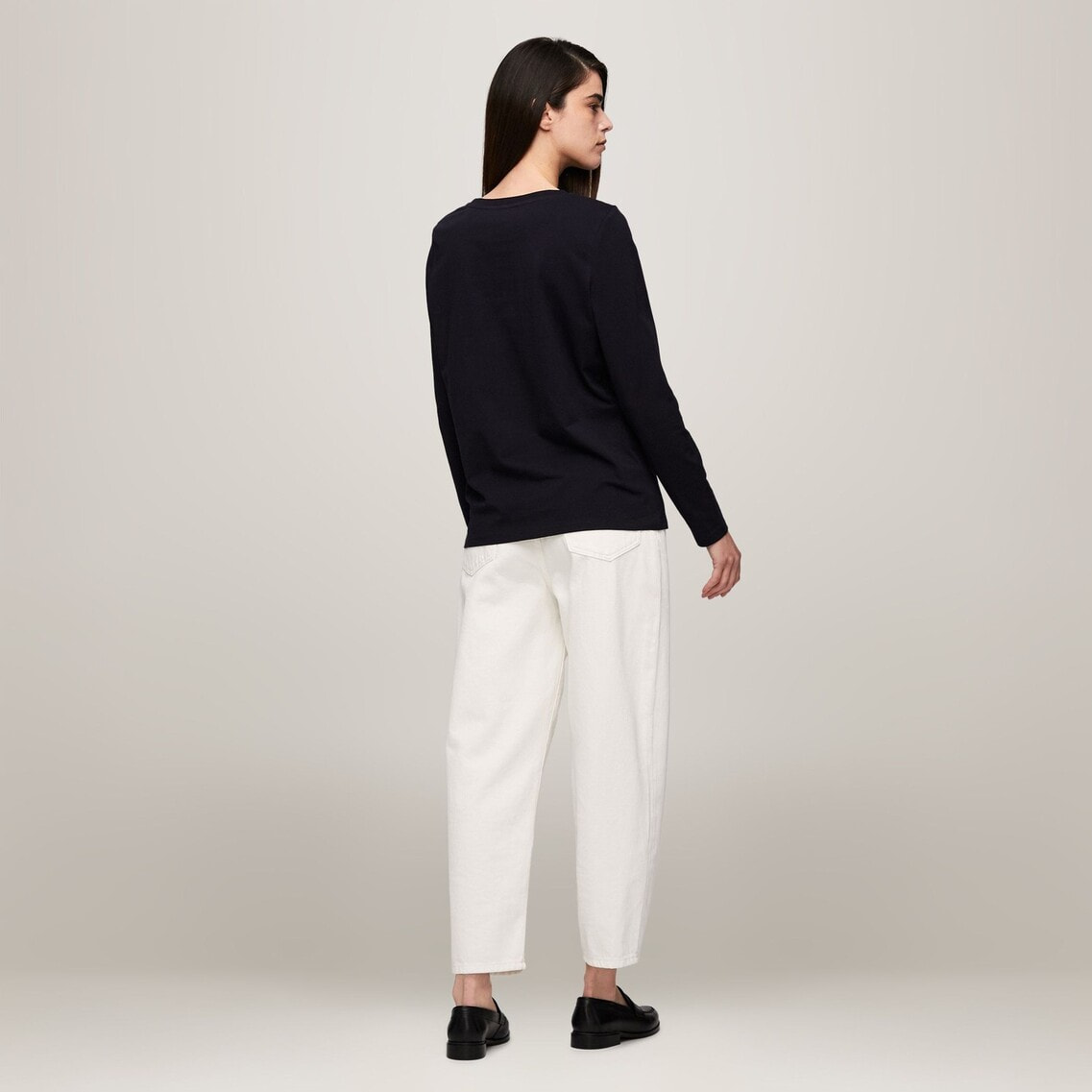 ベーシックロゴロングスリーブTシャツ | トミー ヒルフィガー