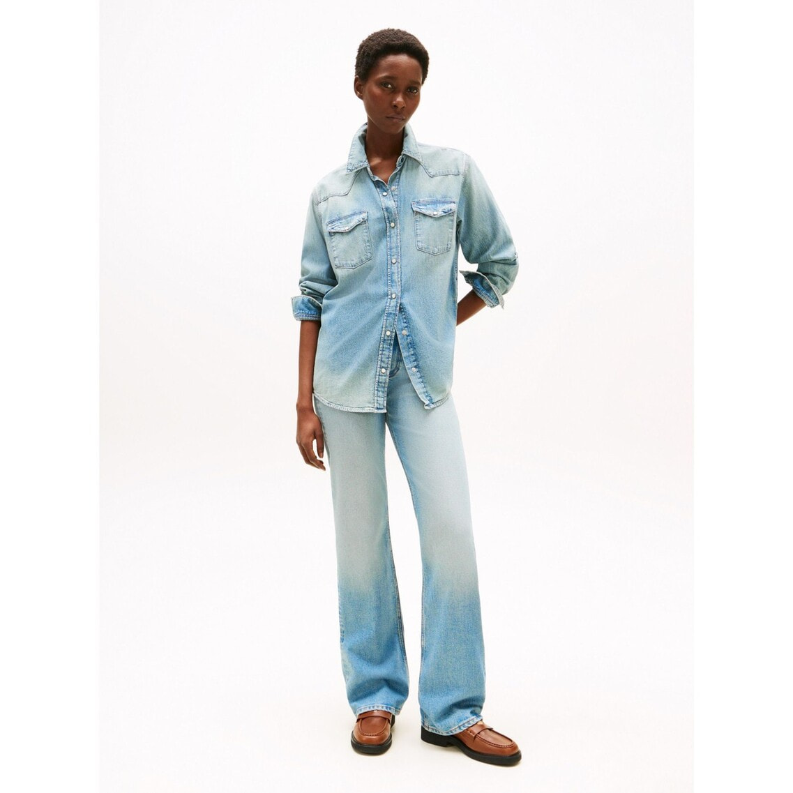 売れ筋商品|||トミー ヒルフィガー シャツ レディース トップス RELAXED SHIRT - Button-down blouse - breezy blue デニムリラックスシャツ | トミー ヒルフィガー | トミー