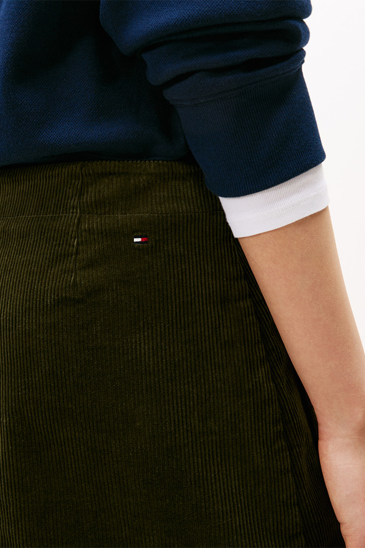 美品⭐️トミーヒルフィガー 軽量キルティングスカート(XSサイズ) 美品⭐️トミーヒルフィガー 軽量キルティングスカート(XSサイズ)