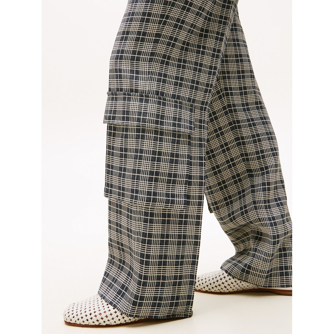 2点でさらに10％OFF】テーラードカーゴパンツ | トミー