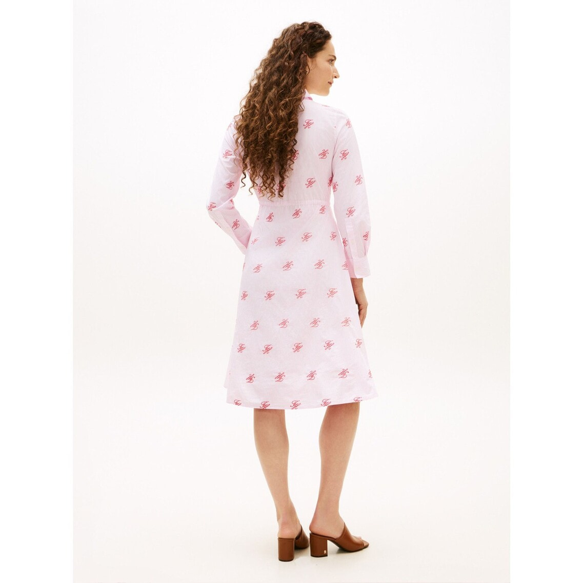 2点でさらに10％ off】ロングスリーブシャツワンピース | トミー