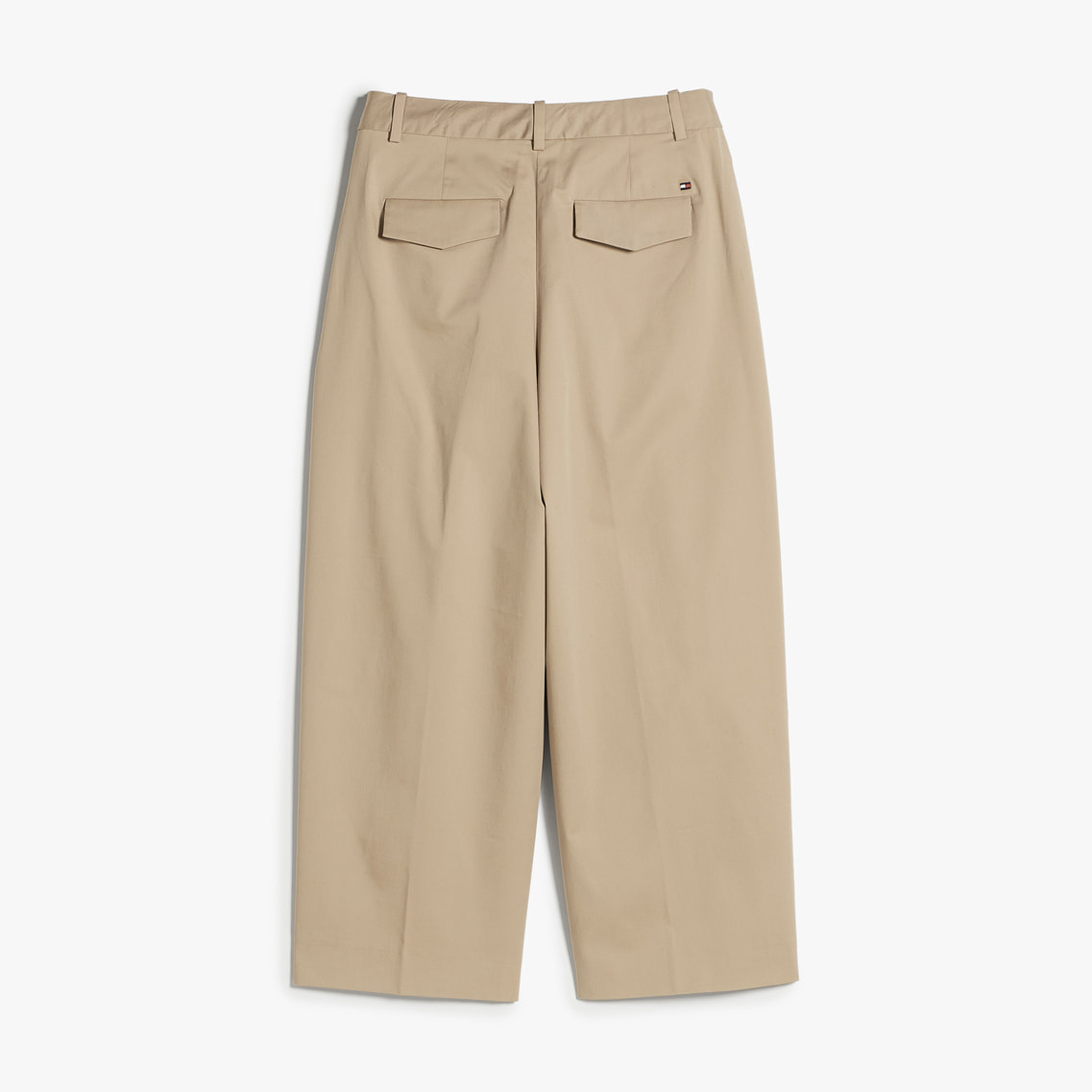 2点でさらに10％ off】バレルクロップドプリーツパンツ | トミー
