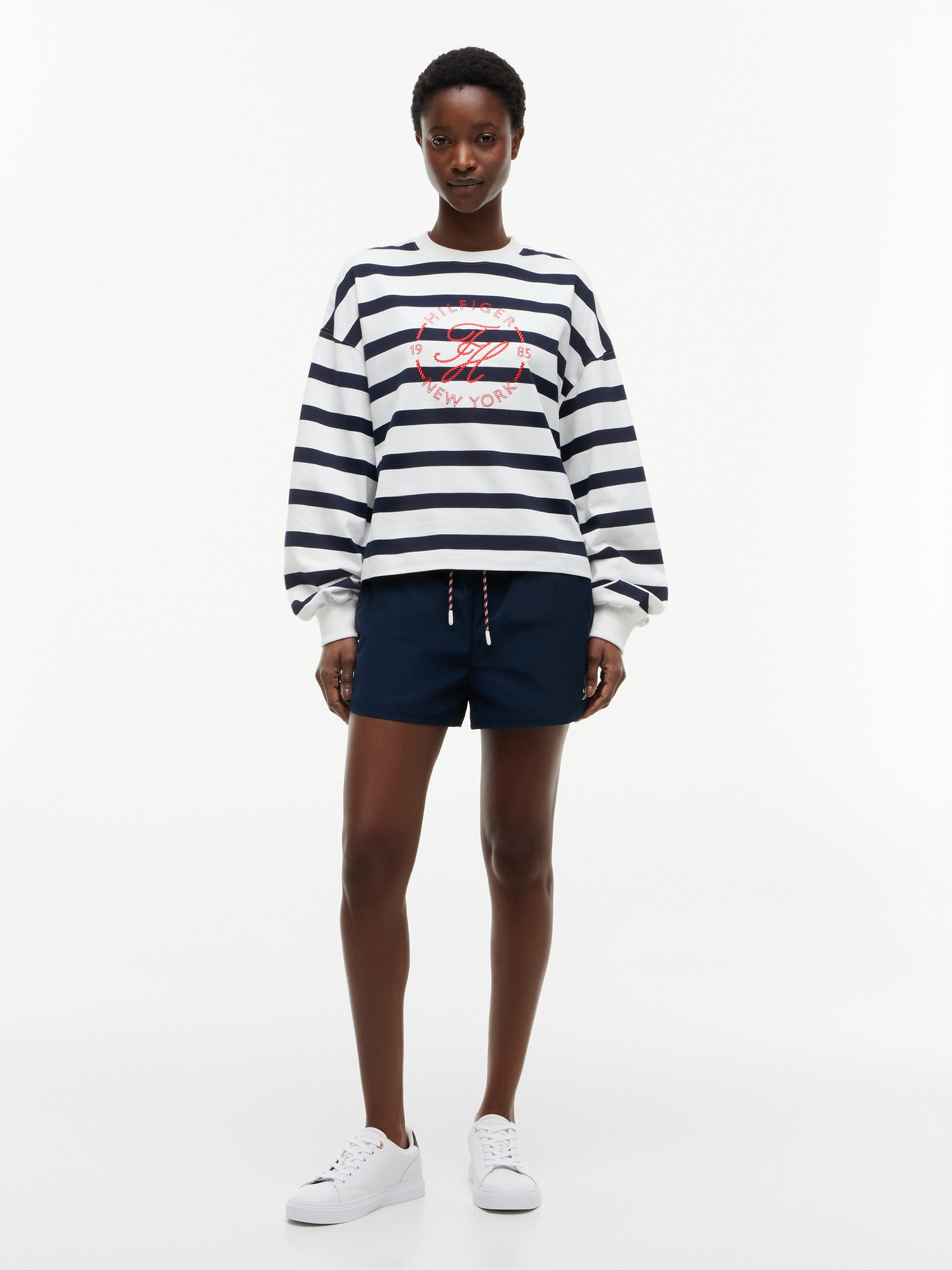 ラウンデルクルーネックリラックスロングスリーブTシャツ | トミー
