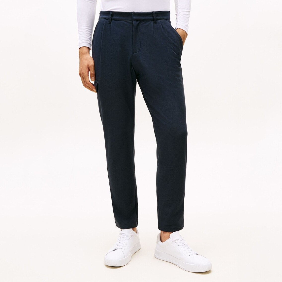 3点でさらに10％OFF】ツータック リラックス テーパードパンツ