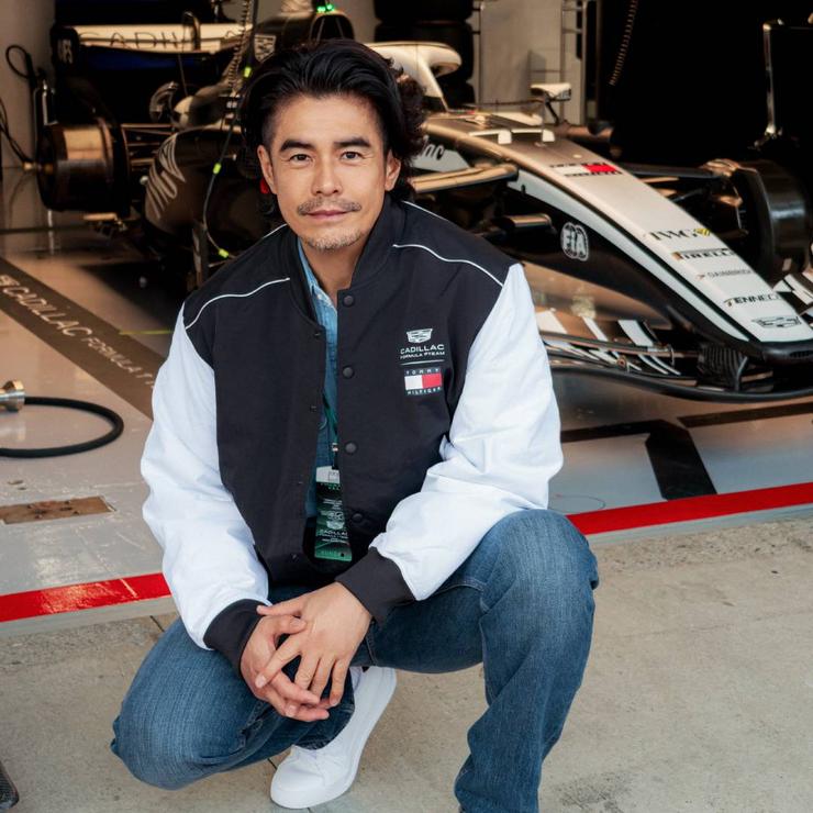 伊藤英明とMAKI (&TEAM)がフォーミュラ1®日本グランプリでトミー ヒルフィガーを着用